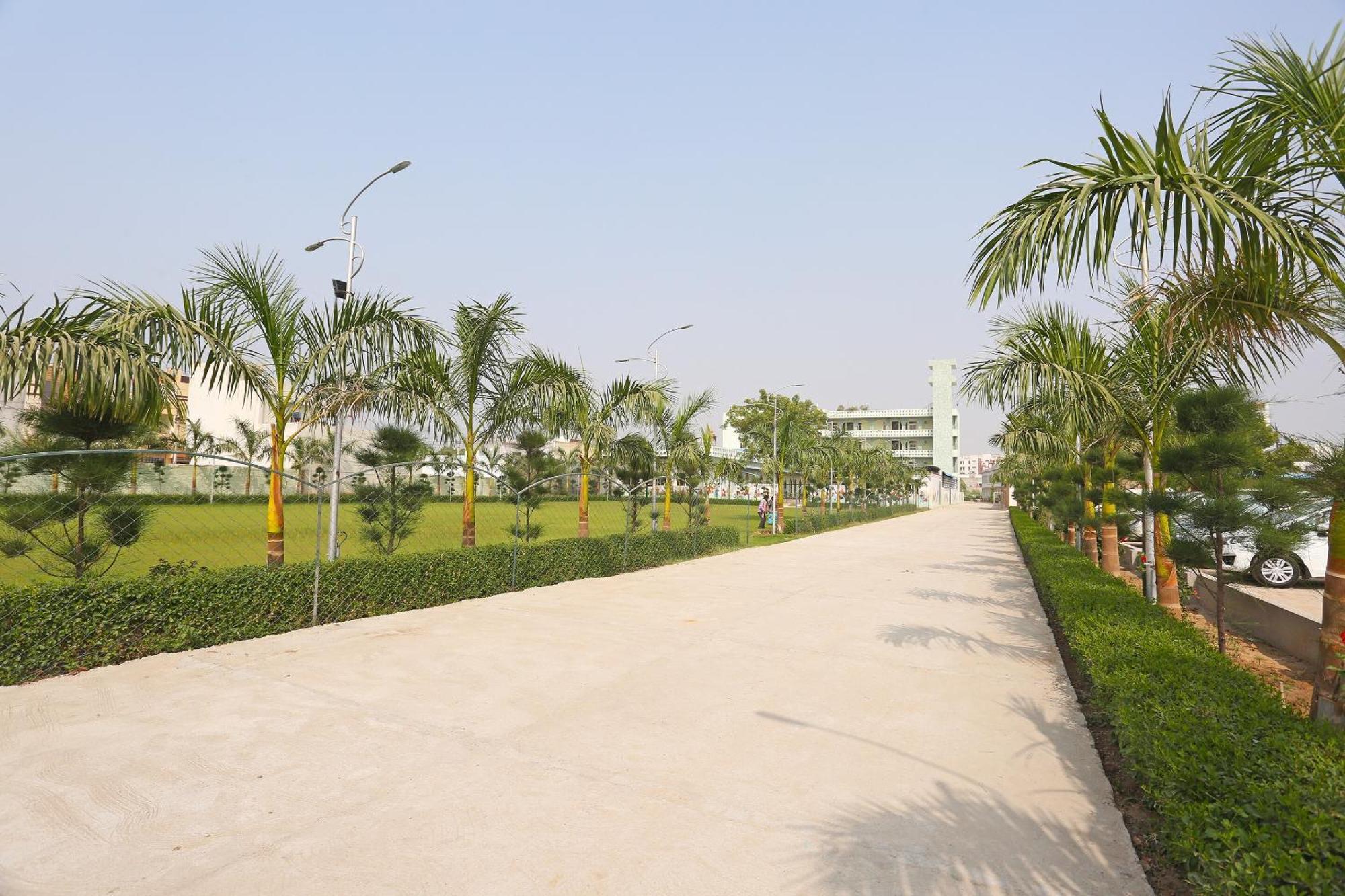 Hotel O Radhika Resort Kota  Esterno foto